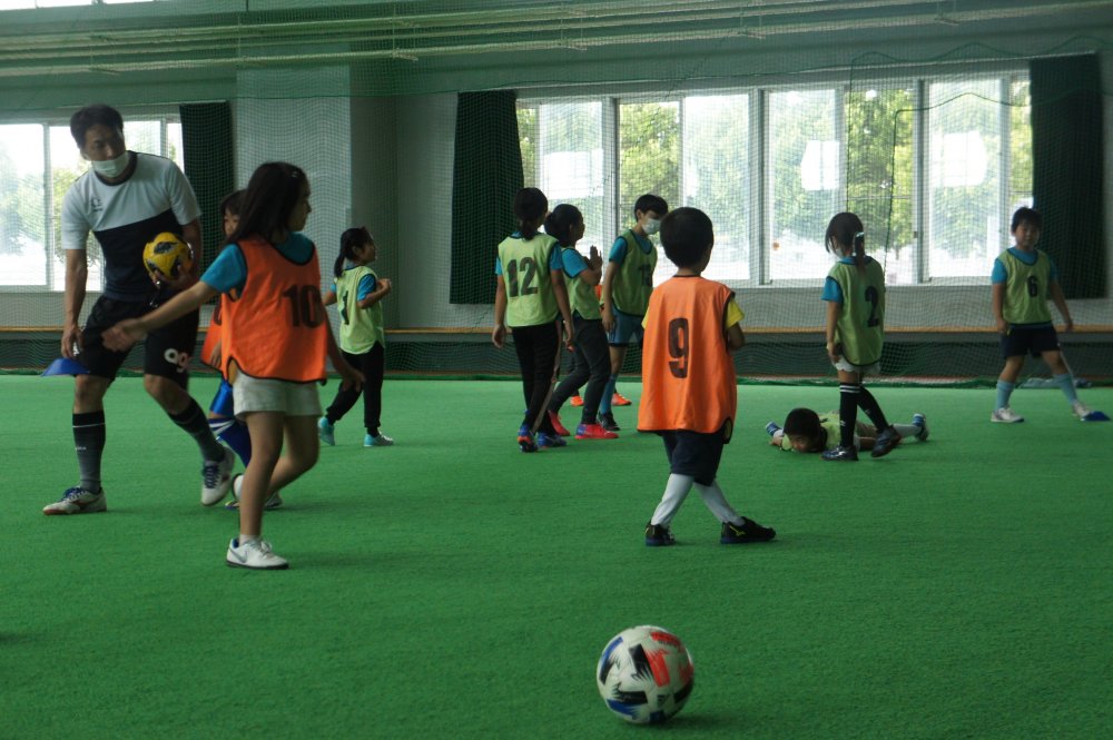 沖縄県名護市でキッズサッカー行っています。