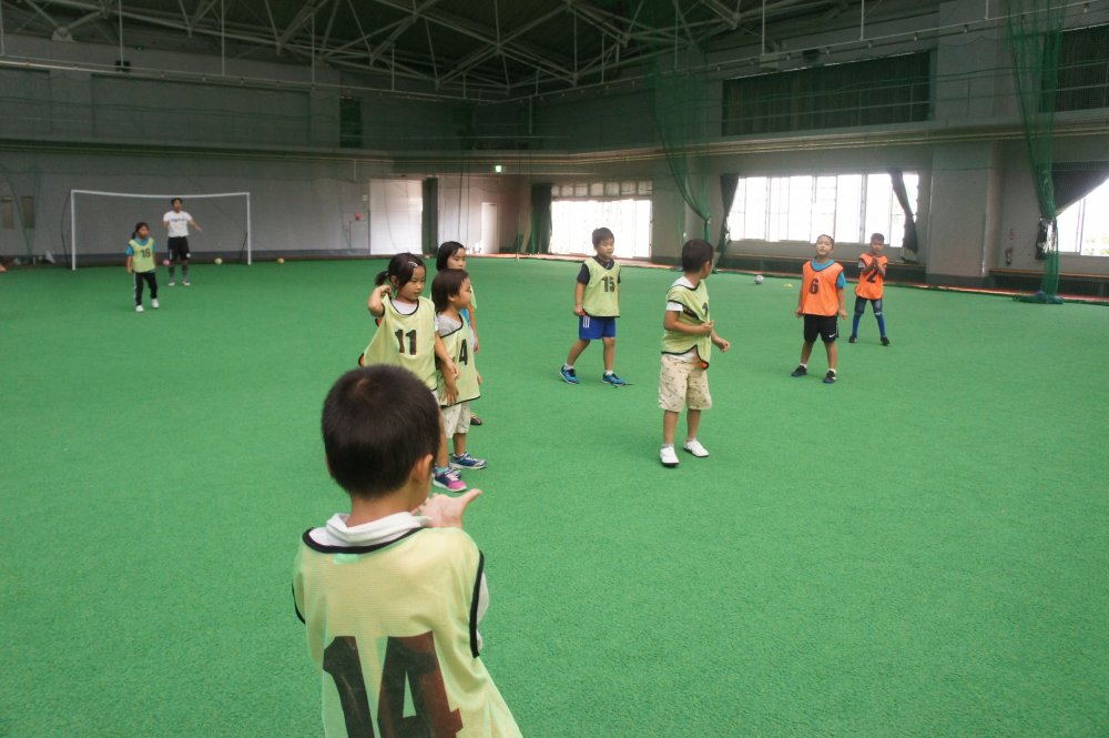 沖縄県名護市でキッズサッカー行っています。