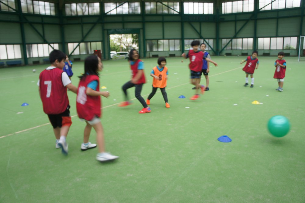 沖縄県名護市でキッズサッカー行っています。